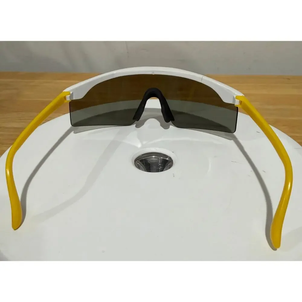 Vintage Oakley Blades Sunglasses White Yellow Shield Grey Lens w Box PAT D293450